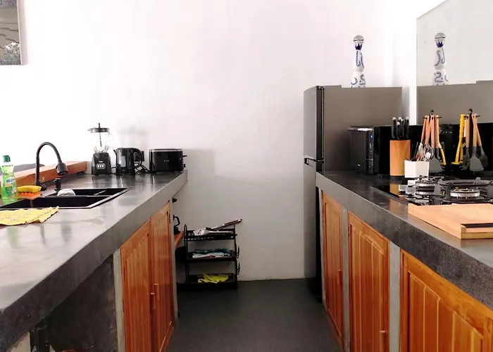 Villawatu Padang Padang Villa