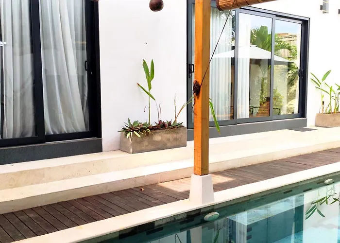 Villawatu Padang Padang Villa *